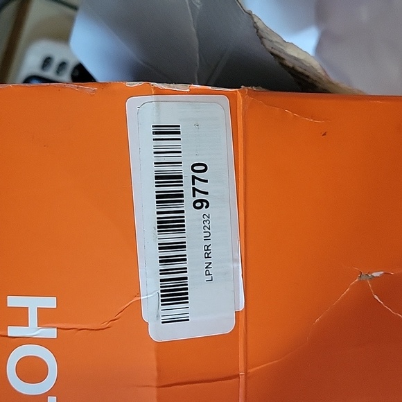 HOTT Portable CD Player Bluetooth 5.3 Desktop CD Player with Speakers and RGB Co - Picture 4 of 4